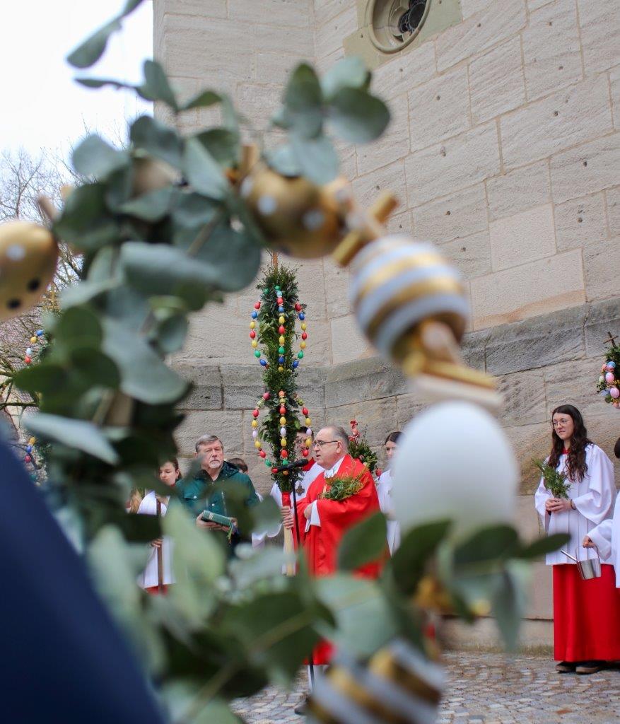 Palmsonntag 2026 2 Segnung der Palmen FOTO BERTHOLD HILDEBRAND